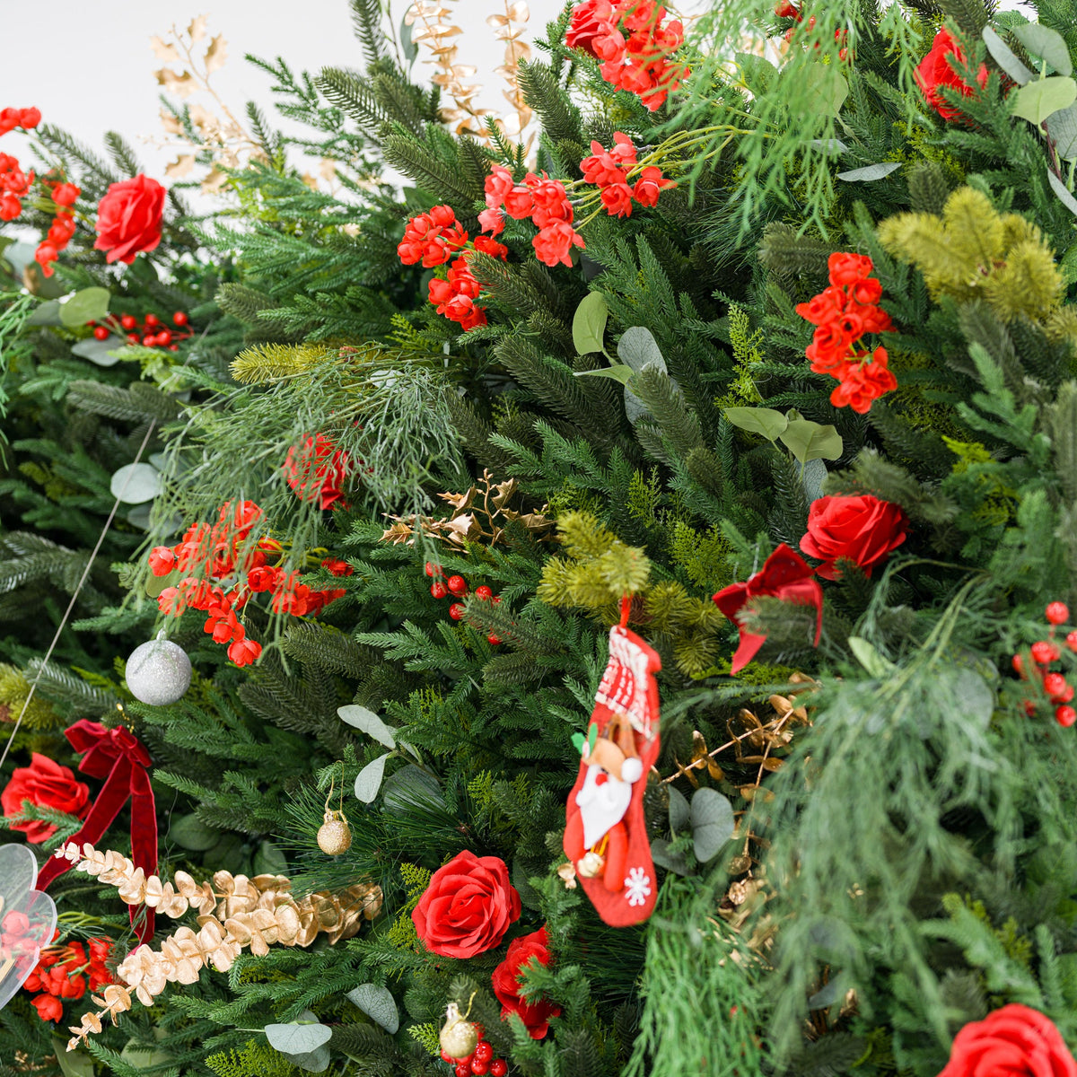ValarFlowers Christmas Themed Floral Wall Backdrop: Festive Evergreen & Red Rose Masterpiece for Holiday Events & Decor-VF-491-2